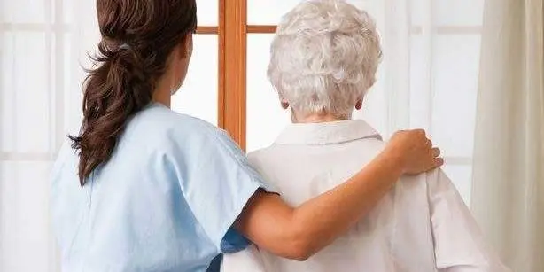  Ciudadora de ancianos. Imagen de archivo 