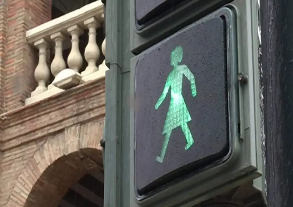  Archivo - Sem&aacute;foro paritario en Valencia - EUROPA PRESS TV - Archivo 