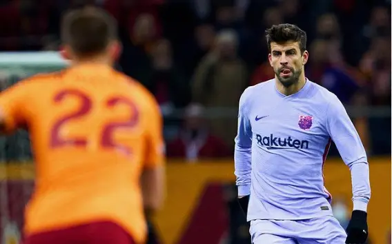  Gerard Piqu&eacute; disputa un partido con el FC Barcelona | @3gerardpique 