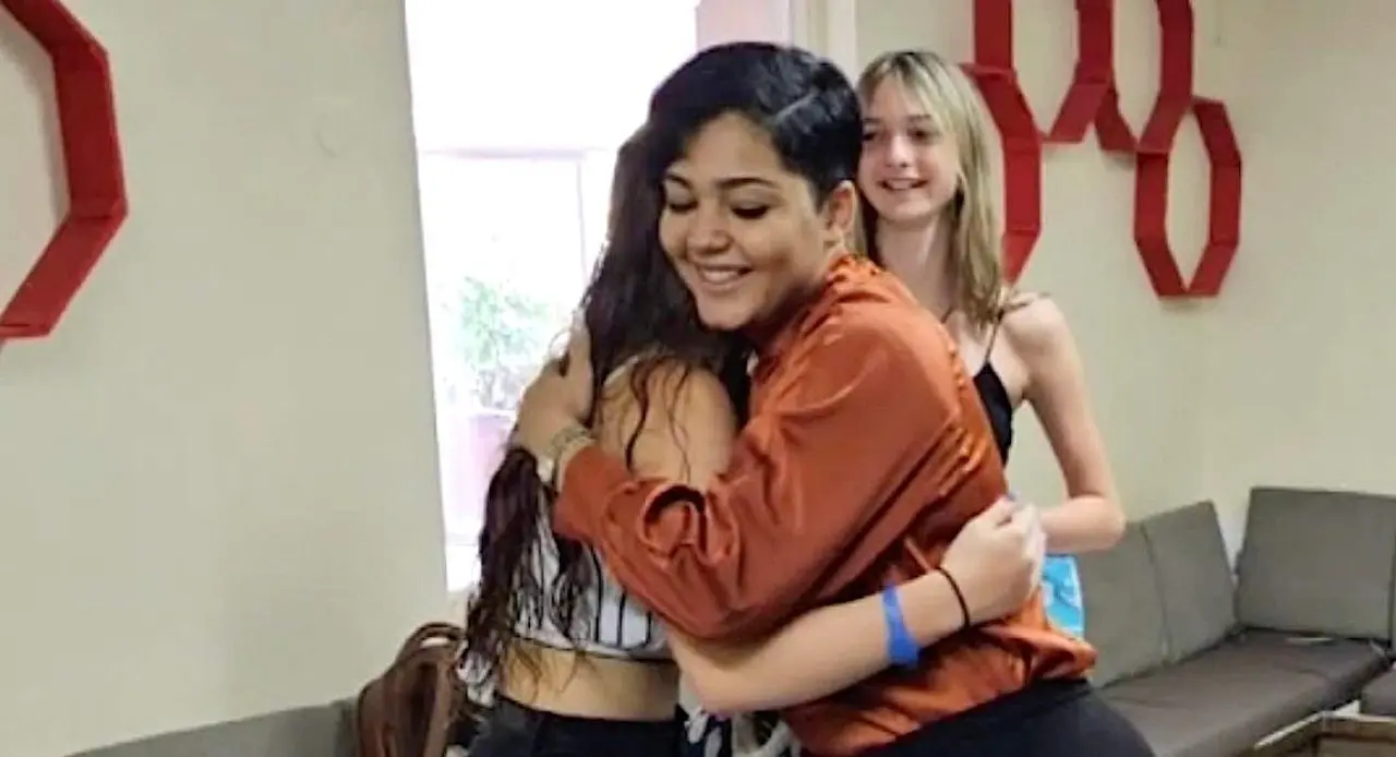  Mujer salvada de ahogarse 