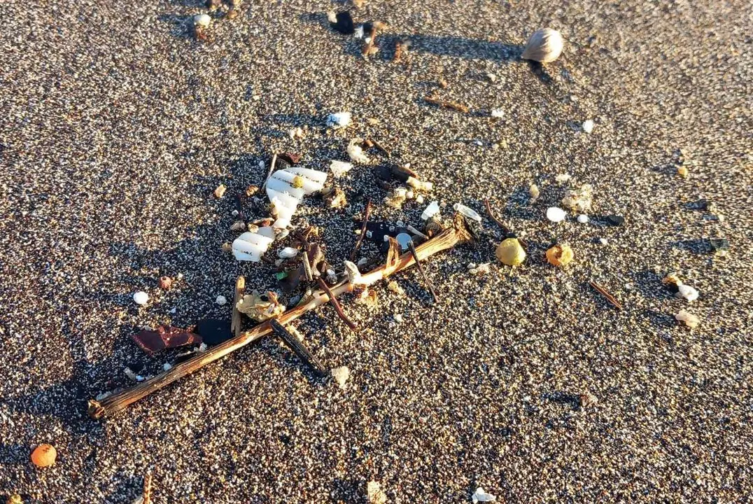  Archivo - Pellets en la playa de Bajamar, a 10 de enero de 2023, en Tenerife, Canarias (Espa&ntilde;a). Restos de pellets han sido localizados este mi&eacute;rcoles, 10 de enero, en la costa de Bajamar, en el municipio de La Laguna. Por ello, el Ejecutivo regional ha e - Europa Press Canarias - Europa Press - Archivo 