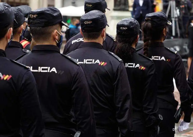  Varios agentes de Polic&iacute;a Nacional - Photogenic/Claudia Alba - Europa Press 