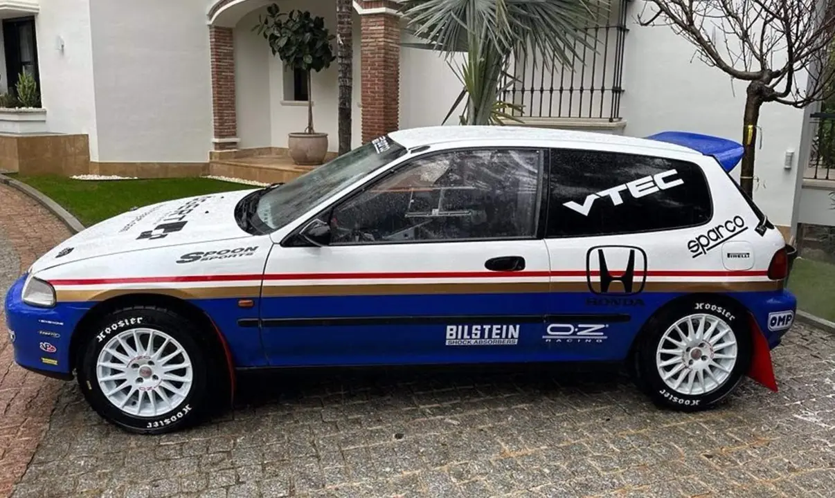  Universitarios ayudar&aacute;n a repartir 22 toneladas de material solidario en Marruecos emulando el recorrido del Par&iacute;s-Dakar - CEDIDA NICOL&Aacute;S GUTI&Eacute;RREZ 