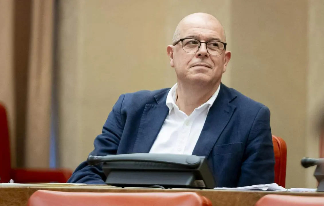  Archivo - El diputado del PSC en el Congreso, Jos&eacute; Zaragoza, durante la actividad ordinaria de la comisi&oacute;n constitucional el d&iacute;a en el que se constituyen 28 comisiones, en el Congreso de los Diputados, a 4 de diciembre de 2023, en Madrid (Espa&ntilde;a) - A. P&eacute;rez Meca - Europa Press - Archivo 