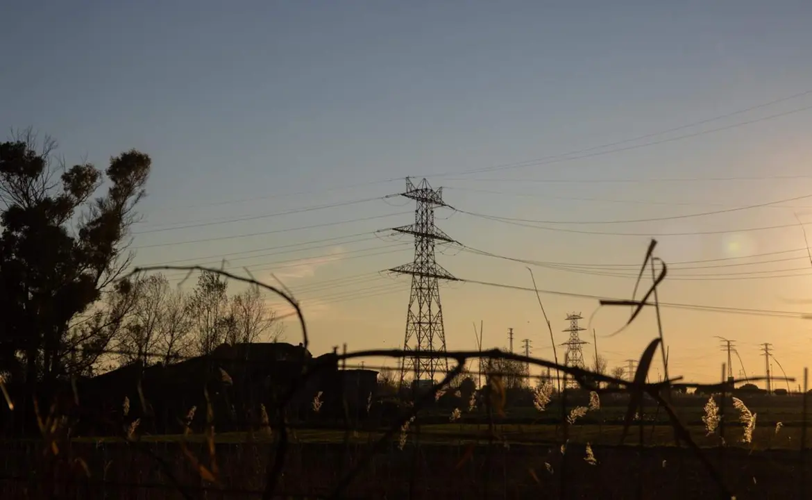  Archivo - Un poste el&eacute;ctrico, a 12 de enero de 2021, en Barcelona, Catalu&ntilde;a (Espa&ntilde;a). - David Zorrakino - Europa Press - Archivo 