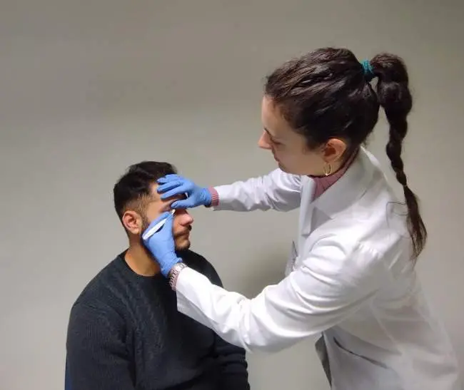  &Oacute;pticos-optometristas de CyL hallan genes vinculados a la incomodidad en el uso de lentillas 