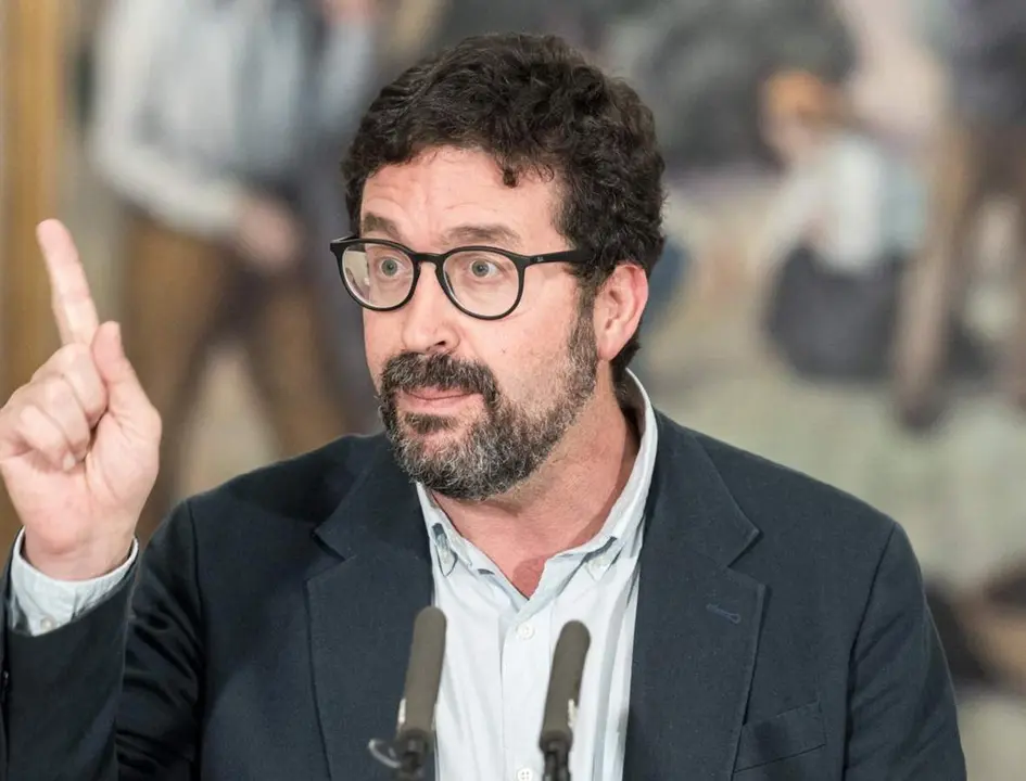  Archivo - El secretario de Estado de Trabajo, Joaqu&iacute;n Rey, interviene durante las negociaciones para la subida del SMI, en la sede del Ministerio de Trabajo, a 23 de noviembre de 2023, en Madrid (Espa&ntilde;a). Gobierno, sindicatos y empresarios inician hoy las - Diego Radam&eacute;s - Europa Press - Archivo 