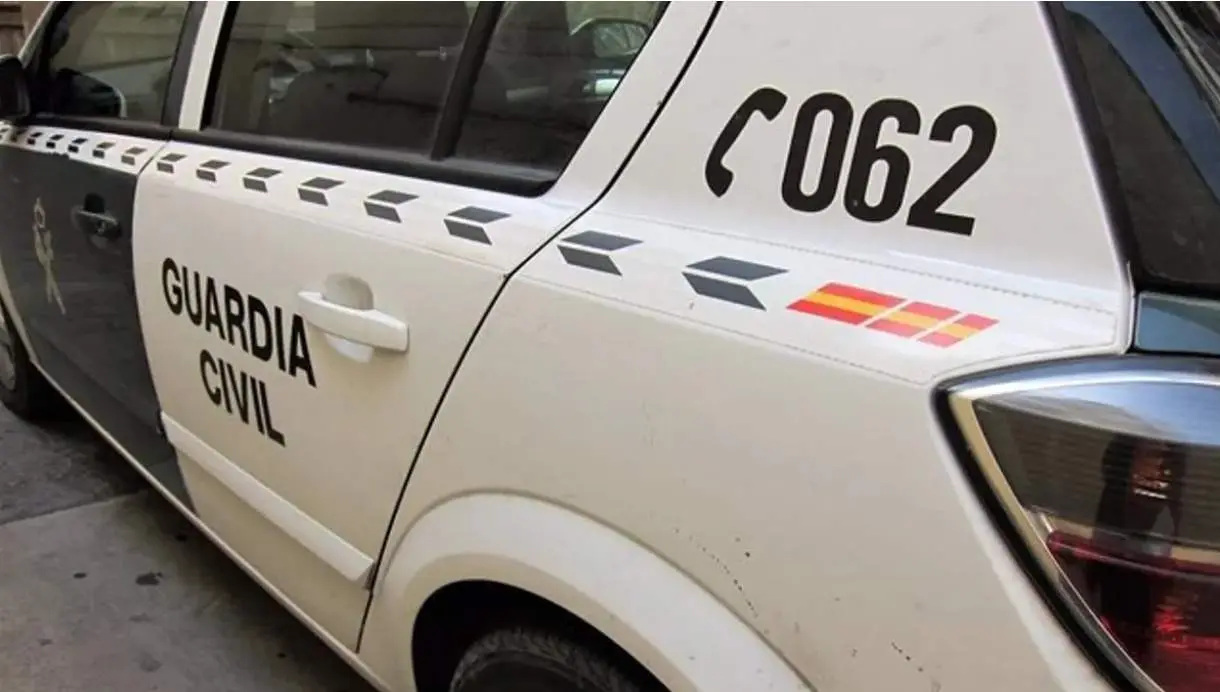  Coche de la Guardia Civil 