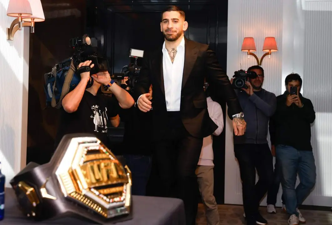  Ilia Topuria, campe&oacute;n del mundo de UFC, durante la rueda de prensa a 22 de Febrero de 2024 en Madrid (Espa&ntilde;a). - Jose Velasco - Europa Press 