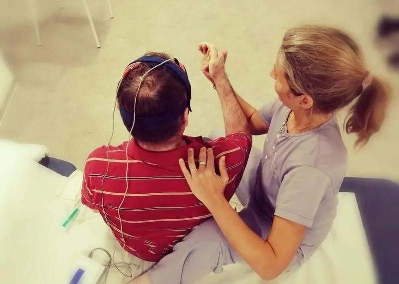 26-07-2021 La estimulaci&radic;&ge;n transcraneal por corriente directa combinada con realidad virtual mejora la rehabilitaci&radic;&ge;n del miembro superior en ictus cr&radic;&ge;nico
SALUD ESPA&radic;&euml;A EUROPA COMUNIDAD VALENCIANA
VITHAS