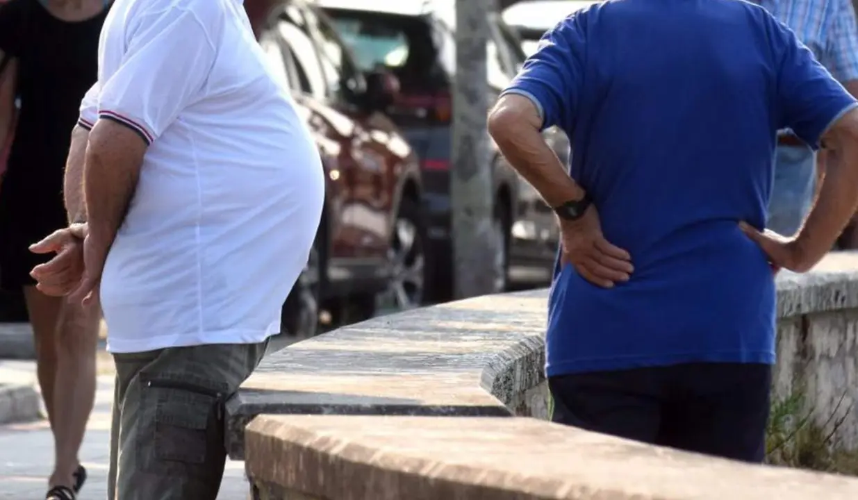  Un estudio de la USC se&ntilde;ala que la prevalencia de la obesidad en los mayores de 15 a&ntilde;os se duplic&oacute; entre 1987 y 2020 - USC SANTI ALVITE 