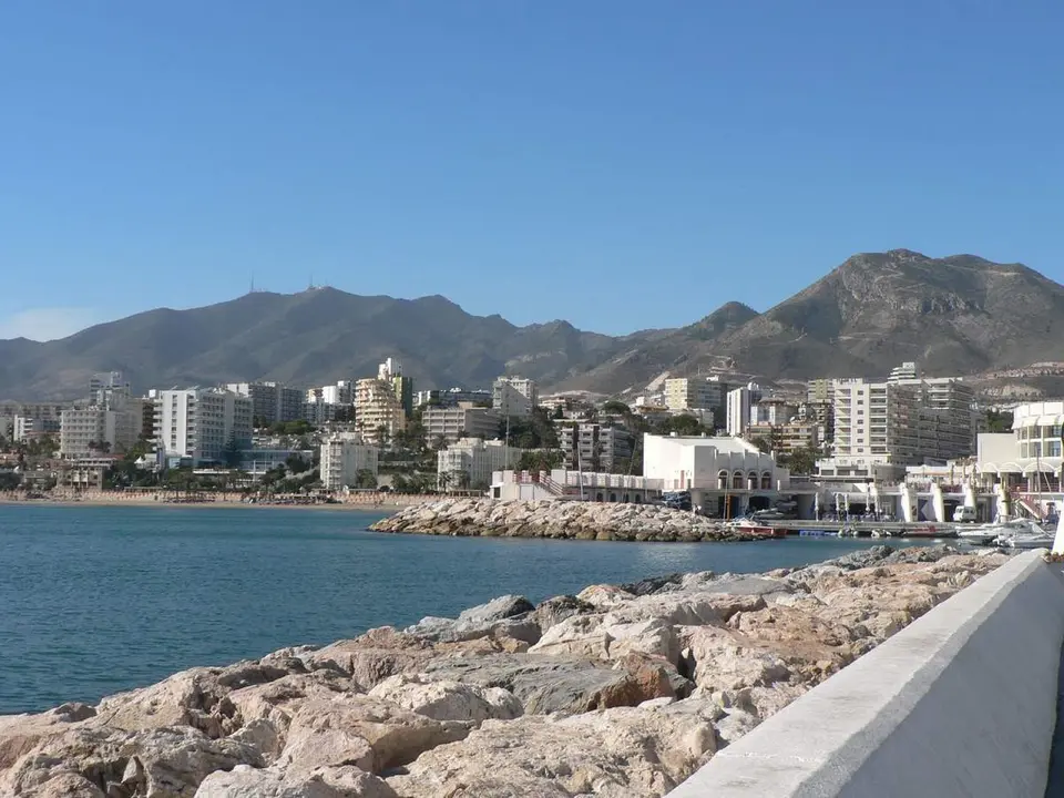  Benalm&aacute;dena 