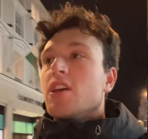  Nacho, el tiktoker que devolvi&oacute; el m&oacute;vil al irland&eacute;s 