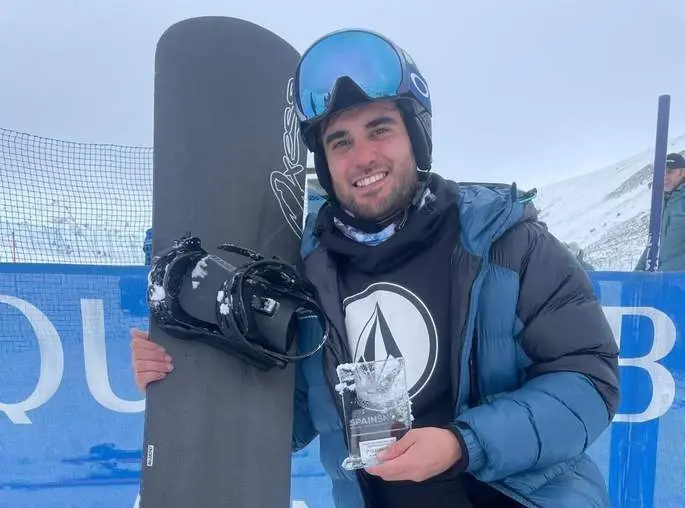  El snowboarder gallego, &Aacute;ngel Torres 