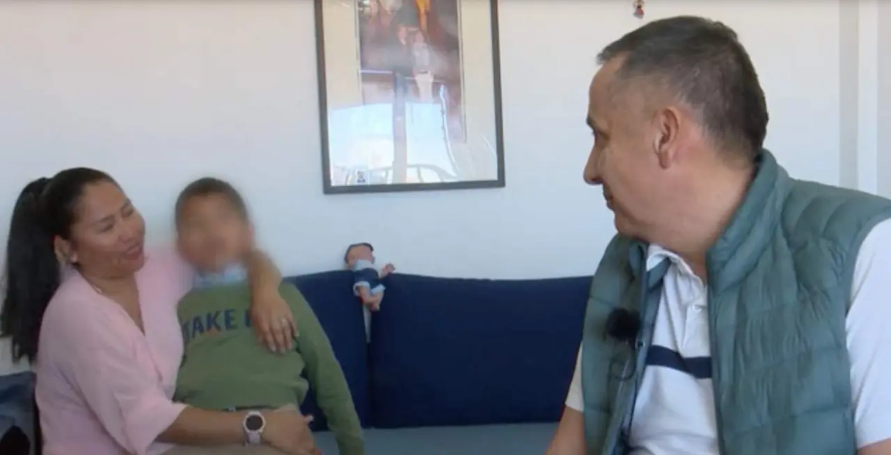  Padres junto al ni&ntilde;o que necesita su respirador 