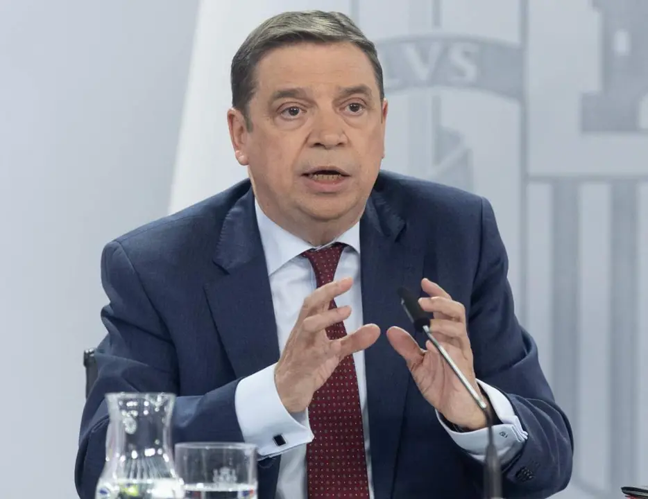  Archivo - El ministro de Agricultura, Pesca y Alimentaci&oacute;n, Luis Planas, durante una rueda de prensa posterior a la reuni&oacute;n del Consejo de Ministros, en el Palacio de La Moncloa - Eduardo Parra - Europa Press - Archivo 