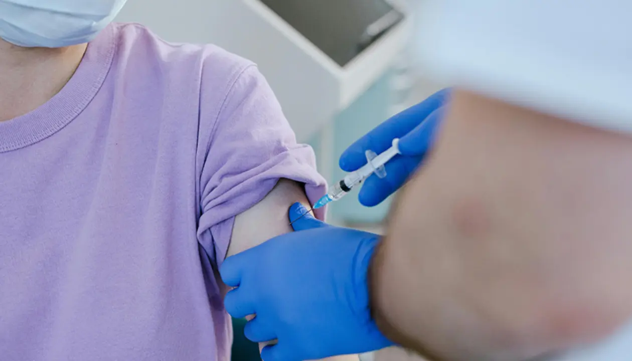  Administraci&oacute;n de vacuna. 