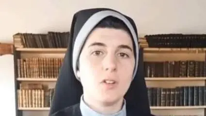 Sor Marta, monja de clausura, en uno de sus v&iacute;deos de TikTok 