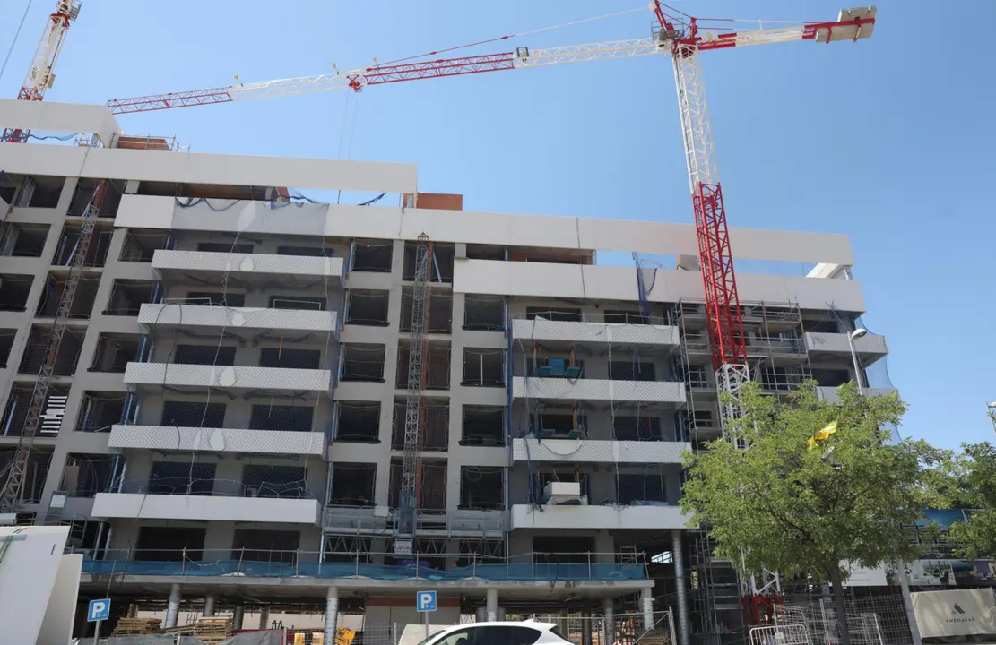  Archivo - Edificio de viviendas en construcci&oacute;n - Marta Fern&aacute;ndez Jara - Europa Press - Archivo 