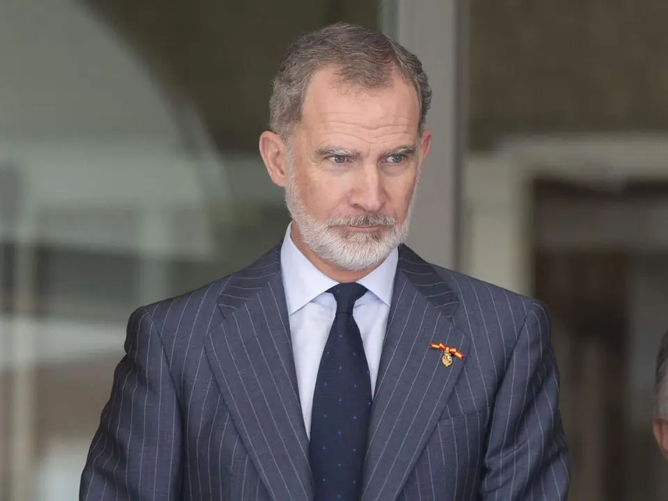  El Rey Felipe VI sale del acto de entrega de la IV edición del &lsquo;Premio 15 de junio&rsquo; - ALBERTO ORTEGA : EUROPA PRESS 