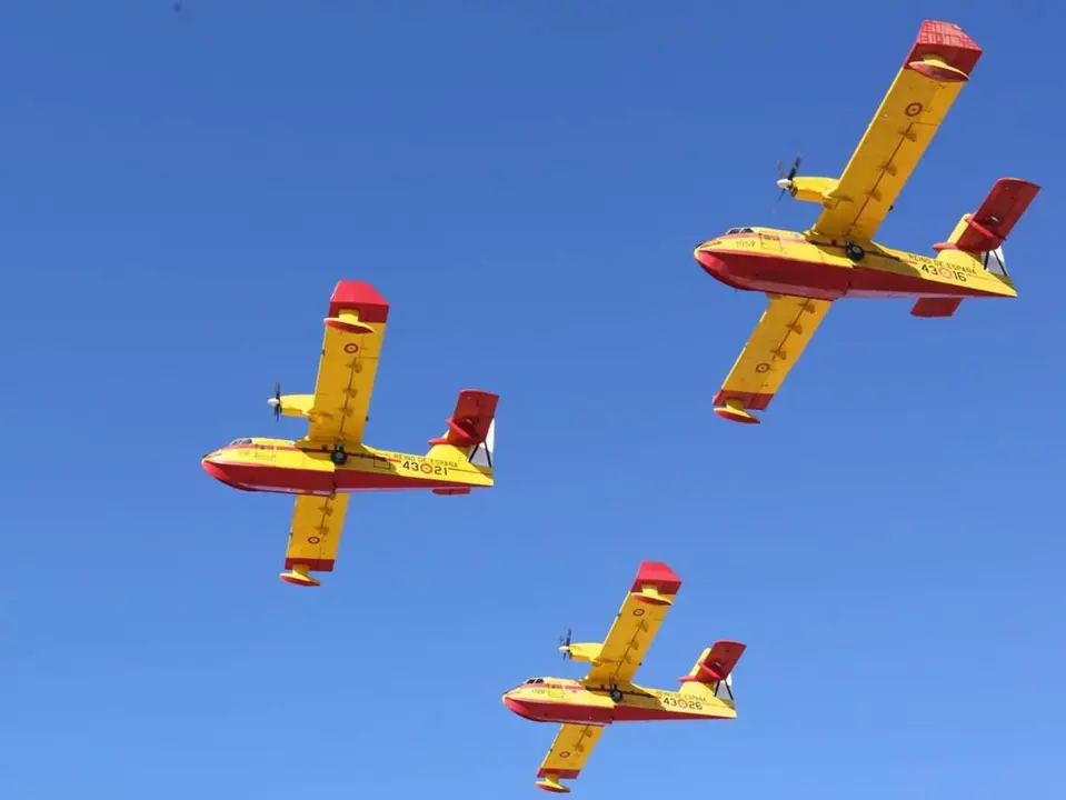  Archivo - Varios aviones del Ej&eacute;rcito del Aire en la celebraci&oacute;n del 50 aniversario de la creaci&oacute;n del 43 Grupo de Fuerzas A&eacute;reas, en la Base A&eacute;rea de Torrej&oacute;n de Ardoz, a 11 de noviembre de 2021, en Torrej&oacute;n de Ardoz, Madrid (Espa&ntilde;a). - C&eacute;zaro De Luca - Europa Press - Archivo 
