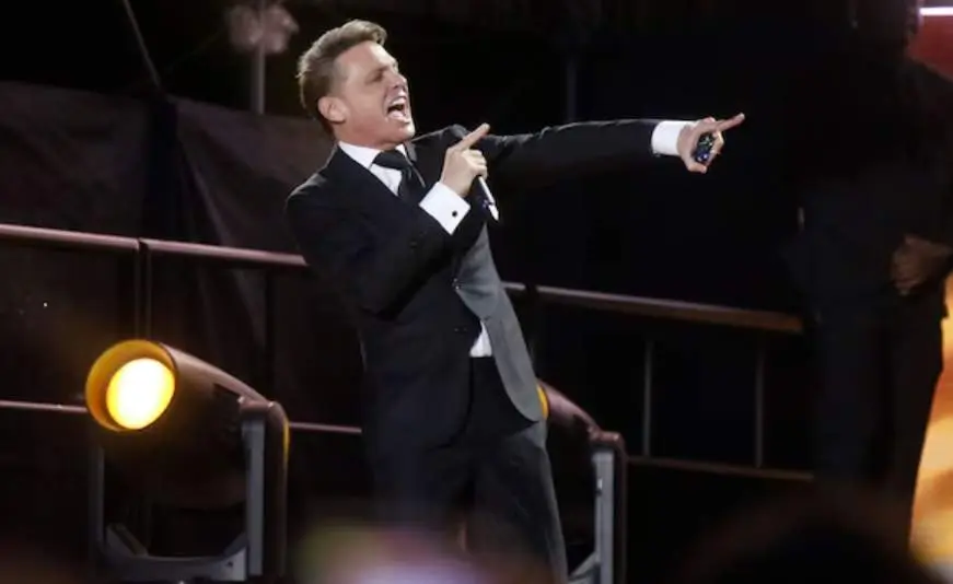  Luis Miguel en el concierto de C&oacute;rdoba 