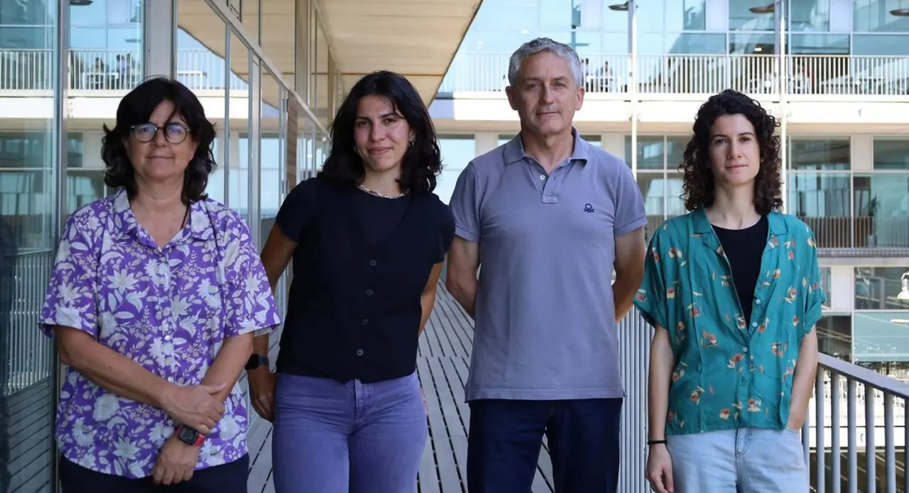  Investigadores que han participado en el estudio que ha encontrado microprote&iacute;nas en tumores hep&aacute;ticos o de h&iacute;gado que permitir&aacute;n crear vacunas contra el c&aacute;ncer - HOSPITAL DEL MAR 
