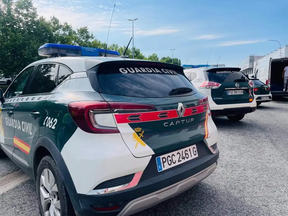  Veh&iacute;culos de la Guardia Civil. - GUARDIA CIVIL | EP 