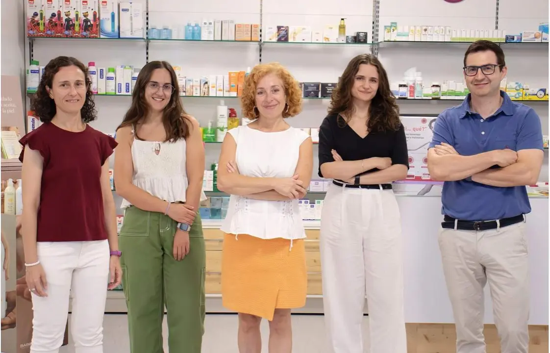  Los autores del estudio sobre antidiab&eacute;ticos y medicaci&oacute;n contra el Alzheimer, en la CEU UCH. - CEU UCH | EP 