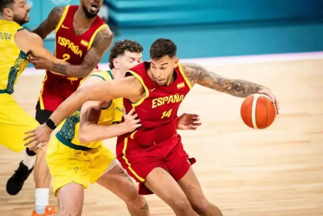  Willy Hernang&oacute;mez durante el Australia-Espa&ntilde;a de los Juegos Ol&iacute;mpicos de Par&iacute;s 