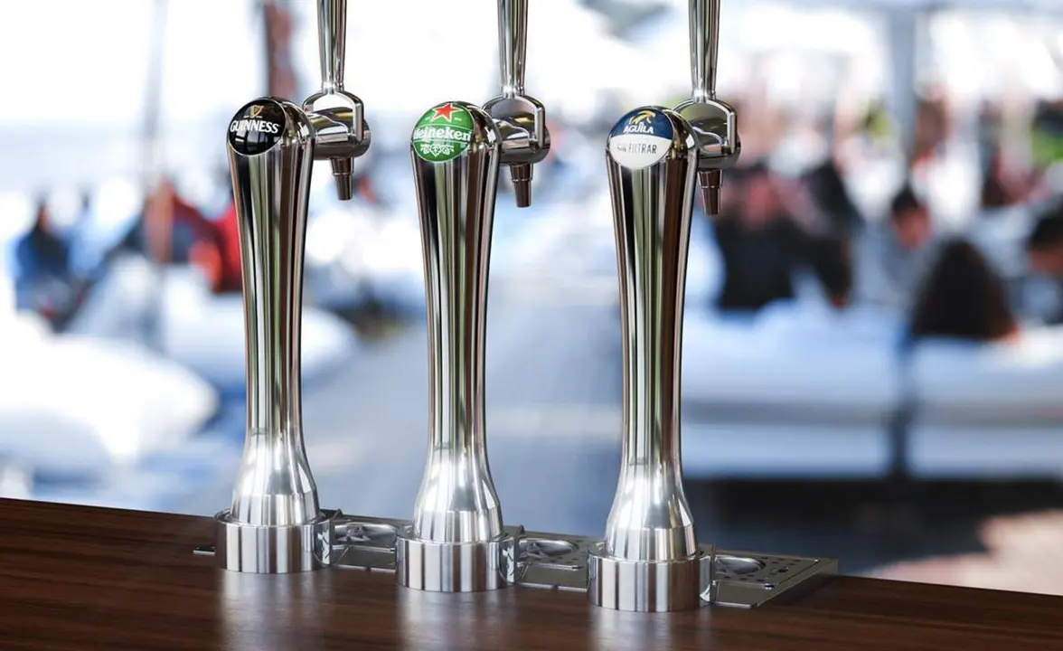  Grifos de cerveza Heineken y El &Aacute;guila | HEINEKEN ESPA&Ntilde;A 