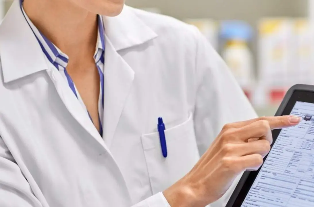  Archivo - M&eacute;dico, receta - ICOMEM - Archivo 