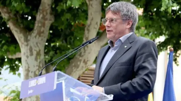  Puigdemont, en el acto de final de campa&ntilde;a de Junts | ACN - 20 minutos 