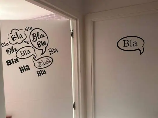  Imagen de la puerta del ba&ntilde;o de un bar | 20 minutos 