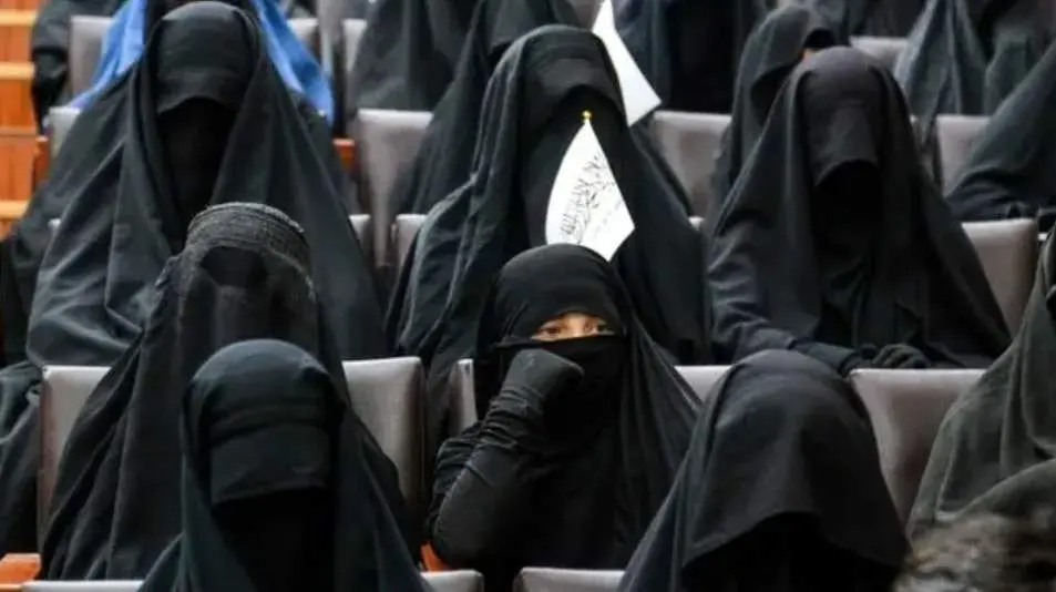  Mujeres en Afganist&aacute;n 