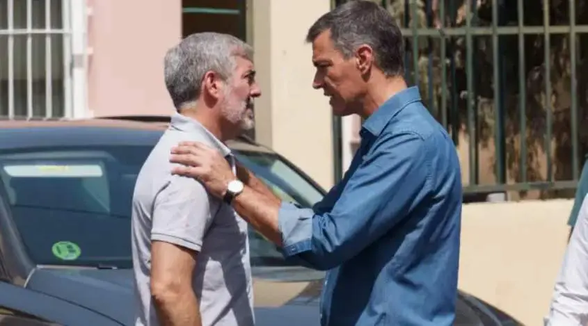  El presidente canario, Fernando Clavijo y el presidente del Gobierno, Pedro S&aacute;nchez 
