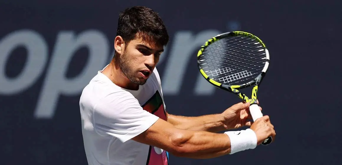  Alcaraz en el partido de exhibici&oacute;n previa al US Open | RTVE 