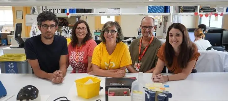  De izda, a dcha.: Jos&eacute; Marcos Moreno-Cabrera, Marta Pineda, Conxi L&aacute;zaro, Gabriel Capell&aacute; y Patricia Prada, investigadores IDIBELL-ICO-CIBER y coordinadores de SpadaHC | Ciber ONC 