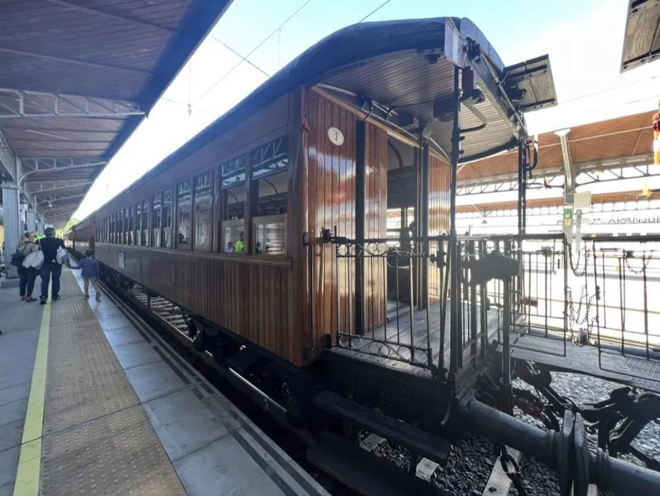 Vuelve el Tren de la Fresa en su temporada de oto&ntilde;o, celebrando 40 a&ntilde;os de historia - FFE | EP 