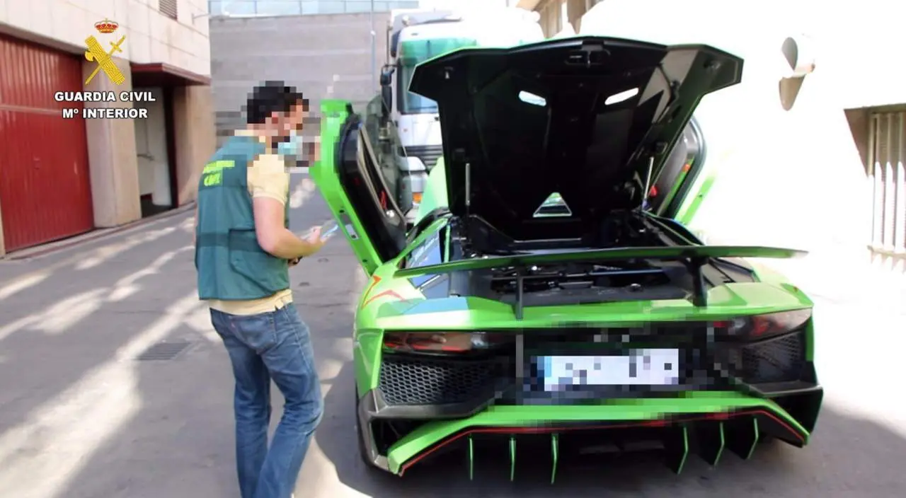  En la operaci&oacute;n se ha detenido a 66 personas y el valor de los efectos intervenidos asciende a m&aacute;s seis millones de euros. - GUARDIA CIVIL | EP 