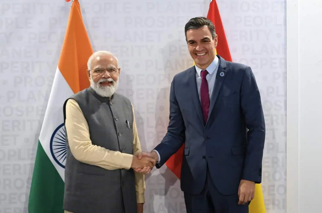  El presidente del Gobierno de Espa&ntilde;a, Pedro S&aacute;nchez (d), y el primer ministro de India, Narendra Modi - Pool Moncloa/Borja Puig de la Bellacasa | EP 