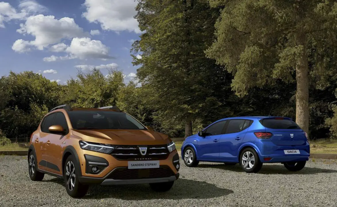  Archivo - El Dacia Sandero se mantiene en noviembre como el modelo m&aacute;s vendido, y Toyota como la marca m&aacute;s popular. - DACIA - Archivo 