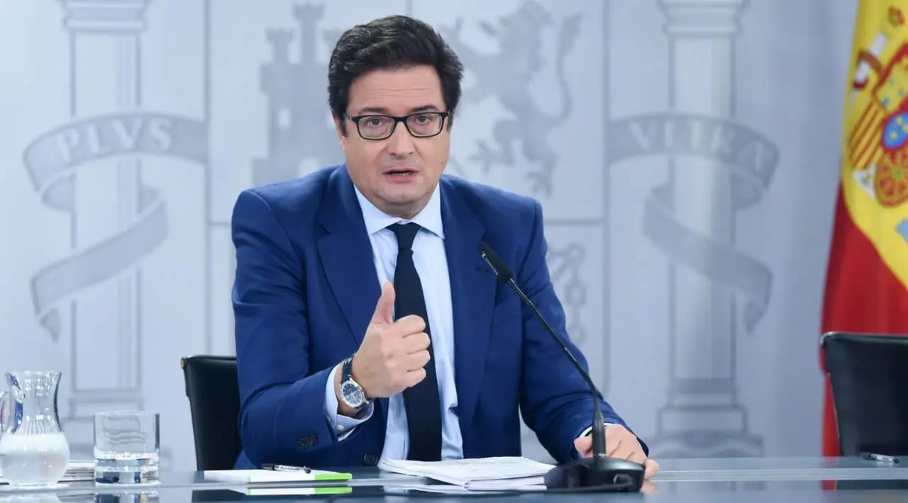  Archivo - El ministro de Transformaci&oacute;n Digital, &Oacute;scar L&oacute;pez, durante una rueda de prensa posterior a la reuni&oacute;n del Consejo de Ministros en el Palacio de La Moncloa, a 22 de octubre de 2024, en Madrid (Espa&ntilde;a). - Gustavo Valiente - Europa Press - Archivo 