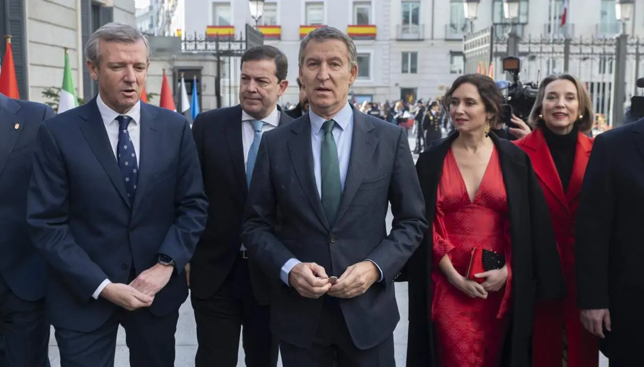  (I-D) El presidente de la Xunta de Galicia, Alfonso Rueda, el presidente de la Junta de Castilla y Le&oacute;n, Alfonso Fern&aacute;ndez Ma&ntilde;ueco, el presidente del Partido Popular, Alberto N&uacute;&ntilde;ez Feij&oacute;o, la presidenta de la Comunidad de Madrid, Isabel D&iacute;az Ayuso, y la s - Alberto Ortega - Europa Press 