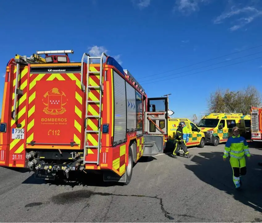  Muere un bombero regional en un accidente de tr&aacute;fico en la M-404 cuando se dirig&iacute;a a atender una emergencia - EMERGENCIAS MADRID | EP 