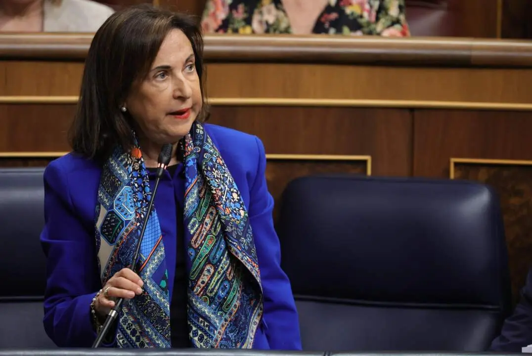  Archivo - La ministra de Defensa, Margarita Robles, interviene durante la sesi&oacute;n de control al Gobierno, en el Congreso de los Diputados. - Jes&uacute;s Hell&iacute;n - Europa Press - Archivo 