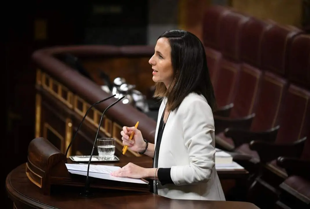  La secretaria general de Podemos, Ione Belarra, durante el Pleno del Congreso, a 13 de noviembre de 2024, en Madrid (Espa&ntilde;a). - Fernando S&aacute;nchez - Europa Press 