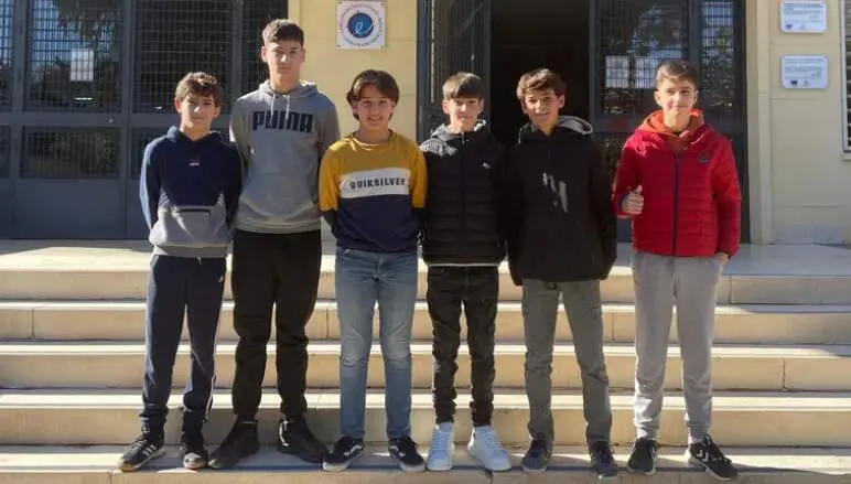  Los 6 j&oacute;venes protagonistas de la historia 