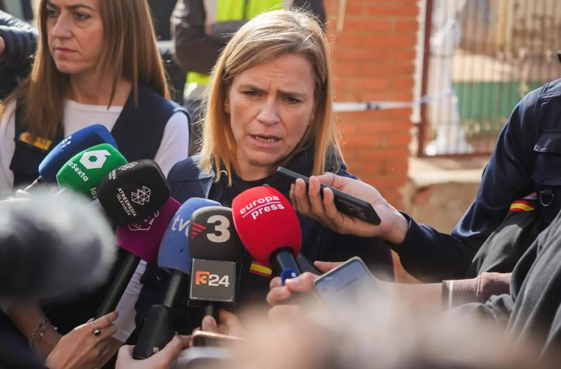  La delegada del Gobierno en la Comunitat Valenciana, Pilar Bernab&eacute;, atiende a los medios de comunicaci&oacute;n - Jorge Gil - Europa Press 