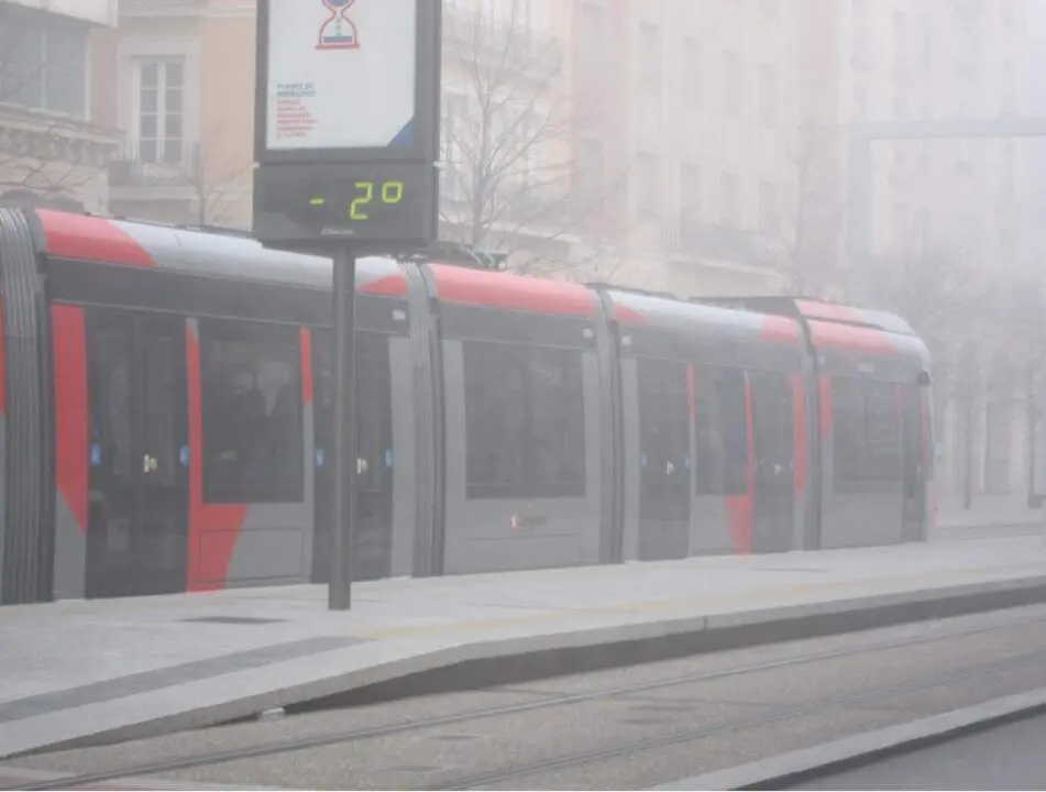  Archivo - Term&oacute;metro, fr&iacute;o, niebla. - EUROPA PRESS - Archivo 